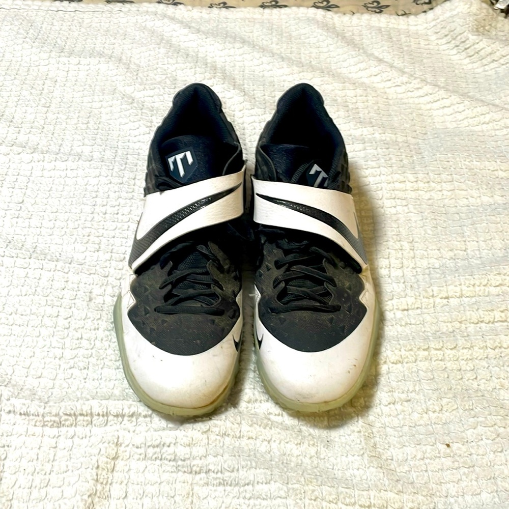 Nike force zoom Trout 6